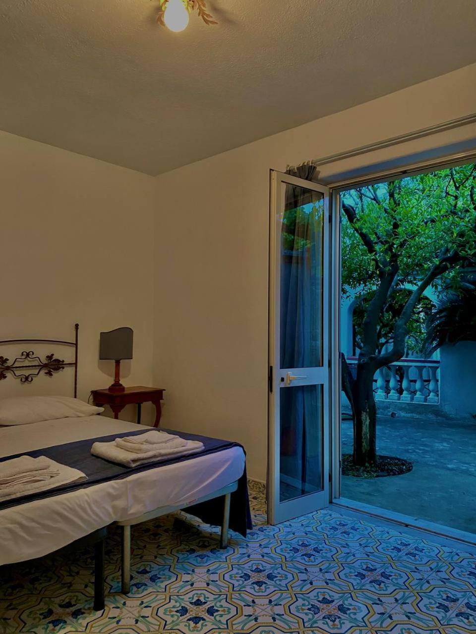Il Vitigno Di Dioniso Hotel Forio  Ngoại thất bức ảnh